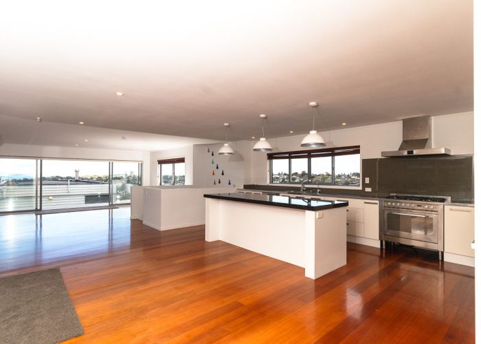  at 1 Seaview Road, Glenfield, Auckland