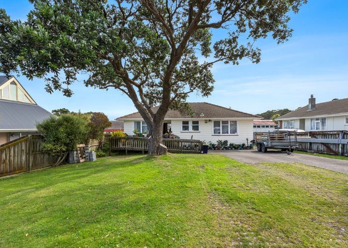  at 126 Corinna Street, Waitangirua, Porirua, Wellington