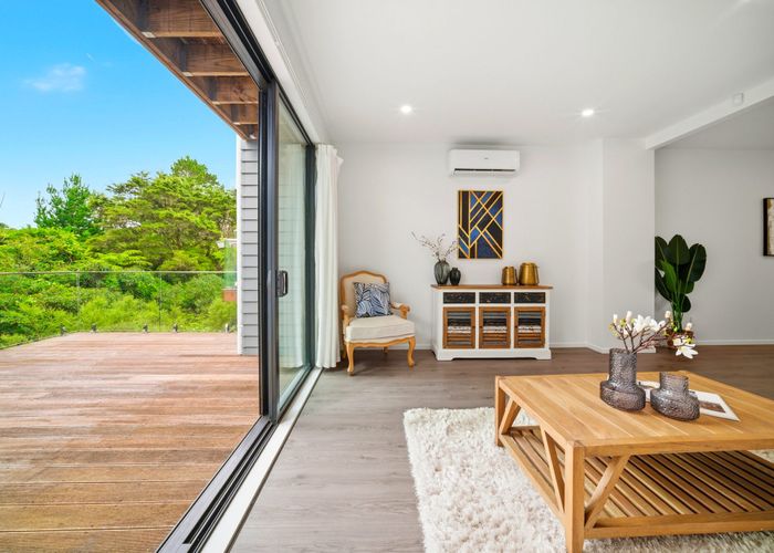  at 5/3 Kaimai Avenue, Massey, Waitakere City, Auckland