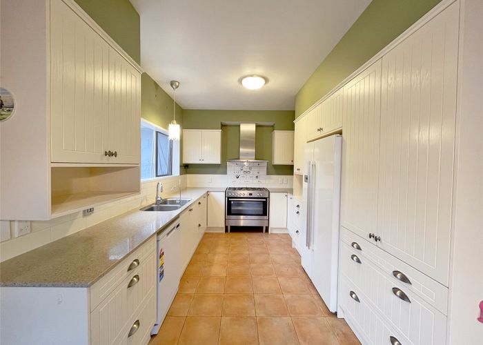  at 19 McInnes Place, Queenwood, Hamilton, Waikato