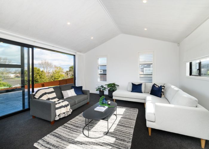  at 2 Waimarama Court, Roslyn, Palmerston North