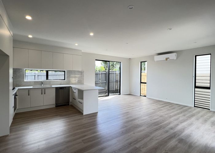  at 29C Bolton Street, Blockhouse Bay, Auckland