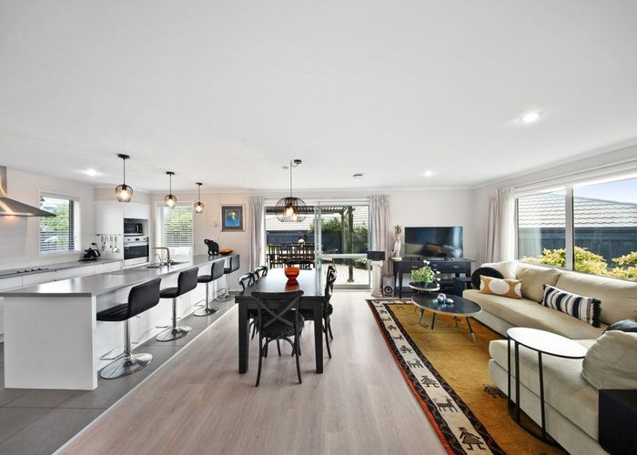  at 11 Grapnel Street, Silverdale, Silverdale