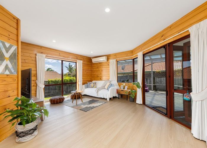  at 2/22 Mission View Drive, Northpark, Auckland