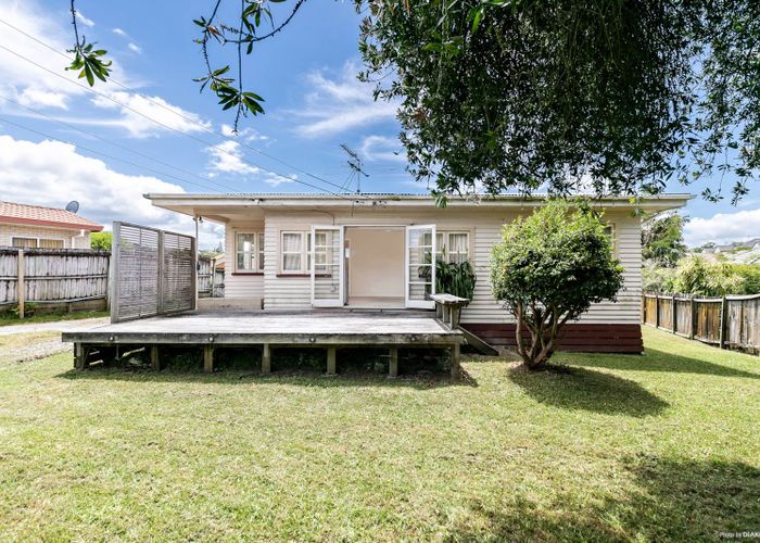  at 24 Taylor Street, Blockhouse Bay, Auckland