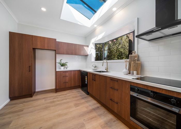  at 95 Clarendon Terrace, Woolston, Christchurch City, Canterbury