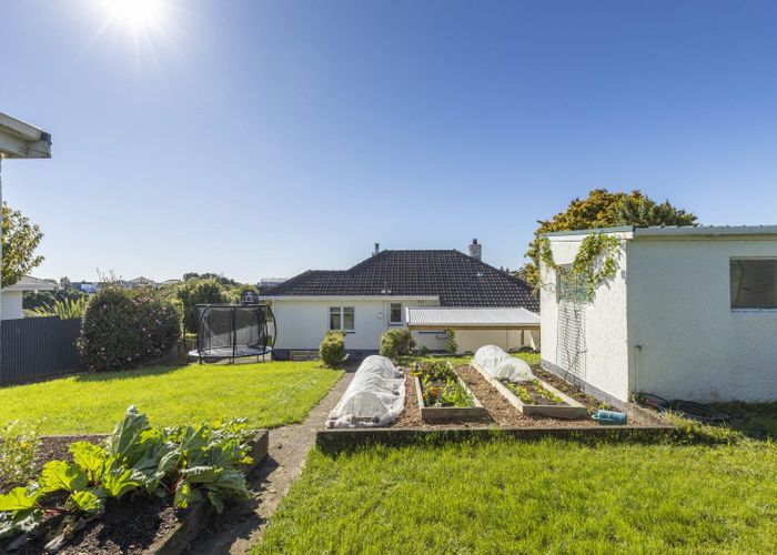 at 8 Lynmouth Heights, Lynmouth, New Plymouth, Taranaki