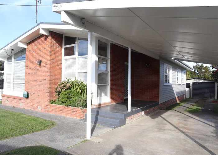  at 55 Tirimoana Road, Te Atatu South, Waitakere City, Auckland