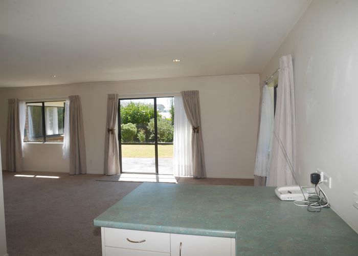  at 125 Queens Road, Waikanae Beach, Waikanae