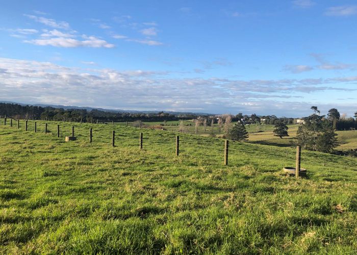  at 450 Waitakere Road, Henderson