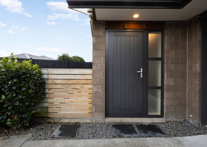 at 16A Iris Place, Grandview Heights, Hamilton, Waikato