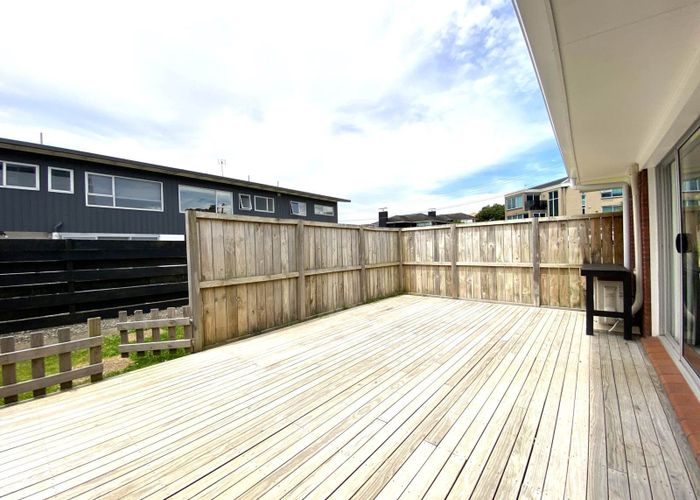  at 2/17 Omana Road, Milford, North Shore City, Auckland