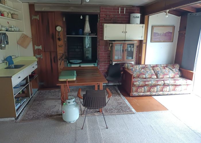  at 18 Mcgill Street, Waimangaroa