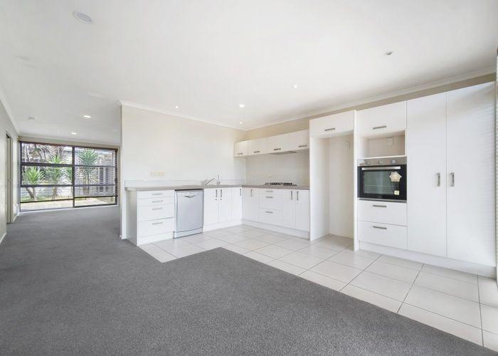  at 6 Reins Rd, Takanini, Papakura, Auckland