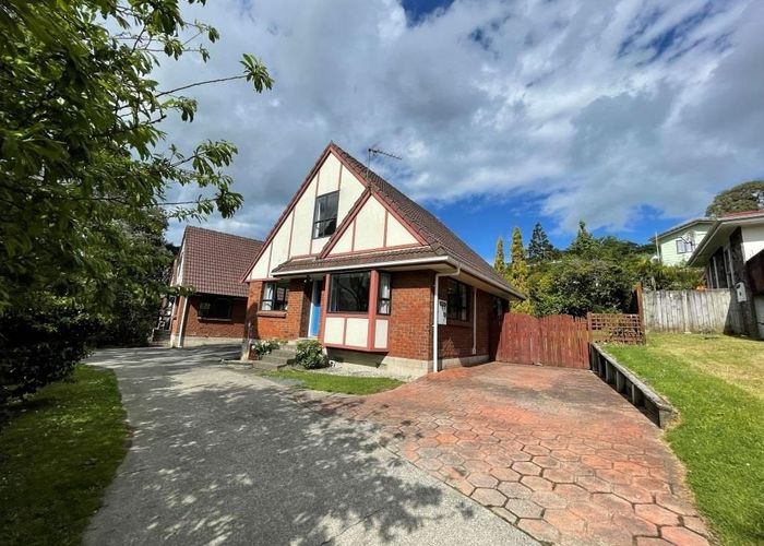  at 1/17 Weetman Drive, Browns Bay, Auckland