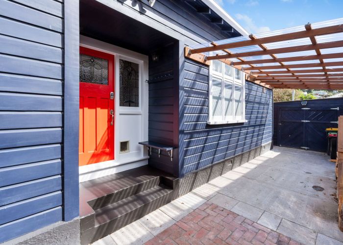  at 146 Surrey Street, Forbury, Dunedin