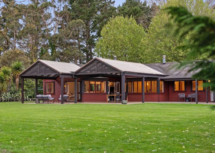  at 4 Sherwood Drive, Patumahoe, Franklin, Auckland