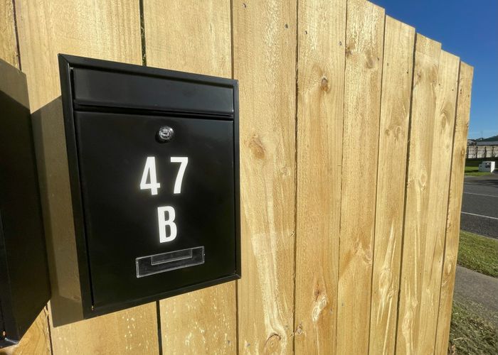  at 47c Riverton Drive, Randwick Park, Manukau City, Auckland