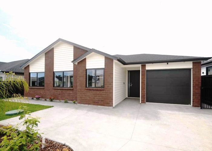  at 39 Tukutata Crescent, Milldale, Rodney, Auckland
