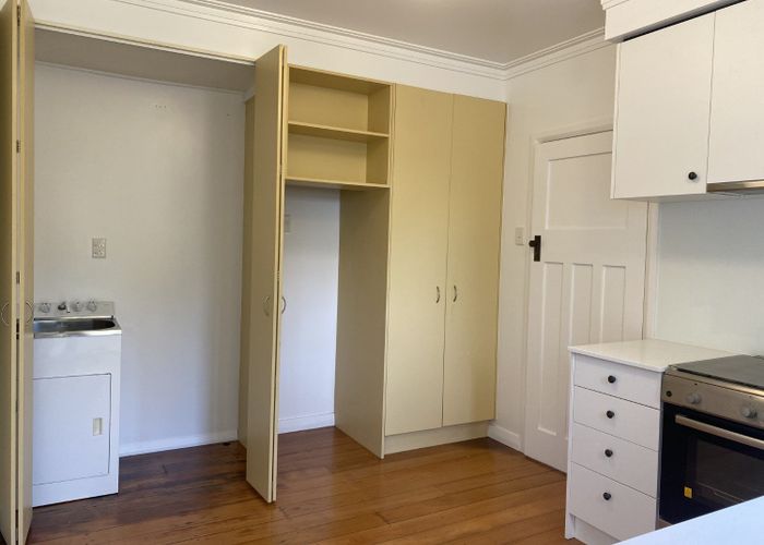  at 77 Whites Line East, Waiwhetu, Lower Hutt, Wellington