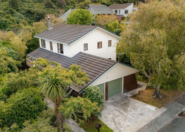  at 5 Thatcher Crescent, Crofton Downs, Wellington
