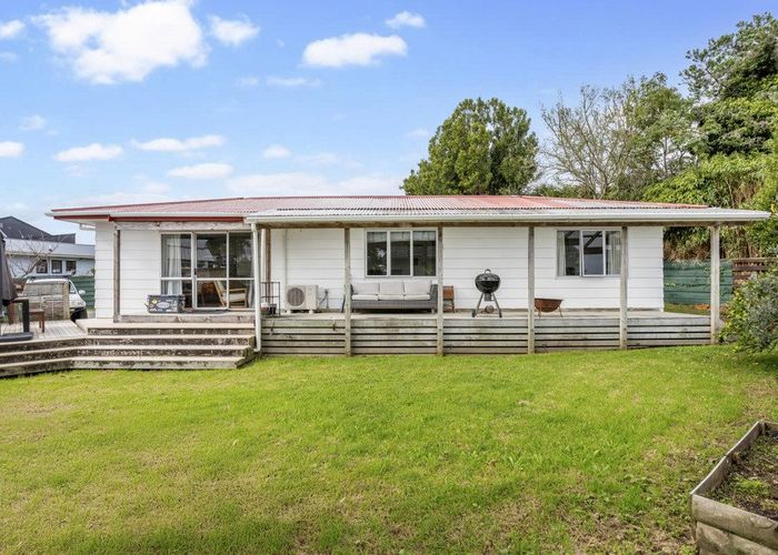  at 40 Hinerau Street, Henderson, Waitakere City, Auckland