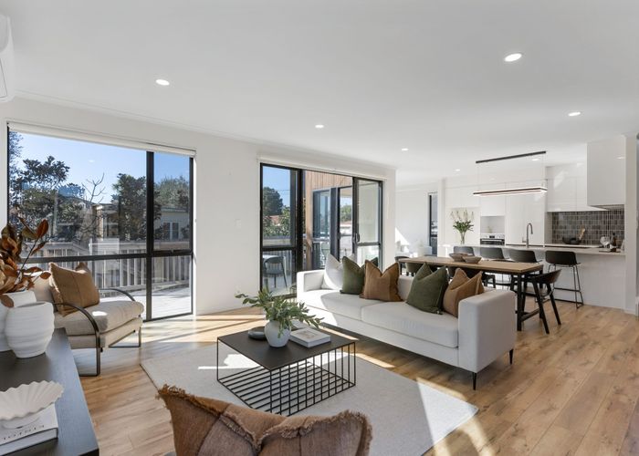  at 98A Nile Road, Milford, North Shore City, Auckland