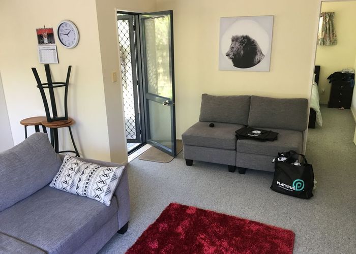 For rent 44A Burnaston Court, Dannemora, Manukau City, Auckland