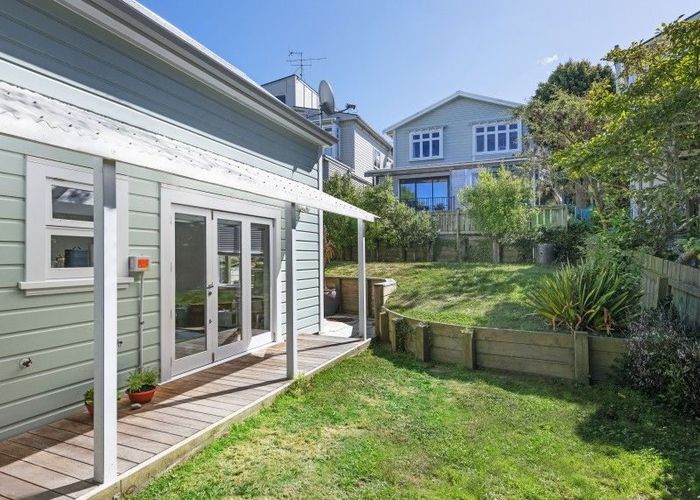  at 1B Overtoun Terrace, Hataitai, Wellington, Wellington