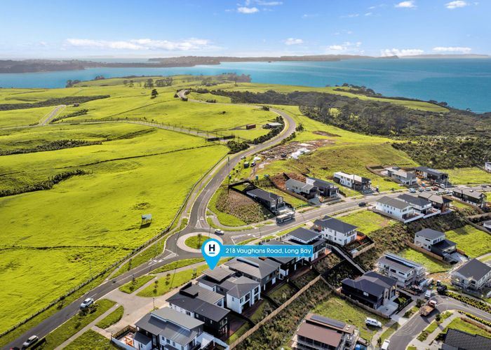 at 218 Vaughans Road, Long Bay, North Shore City, Auckland