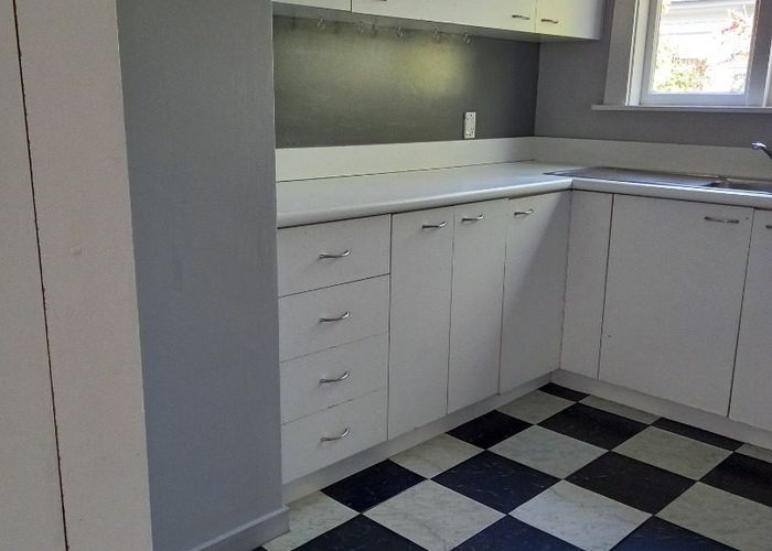  at 17 Lansbury Avenue, Strowan, Christchurch City, Canterbury