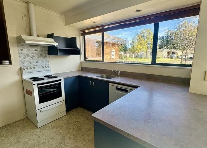  at 30 Bouverie Crescent, Flagstaff, Hamilton, Waikato