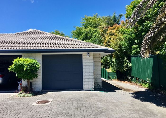 For rent 44A Burnaston Court, Dannemora, Manukau City, Auckland