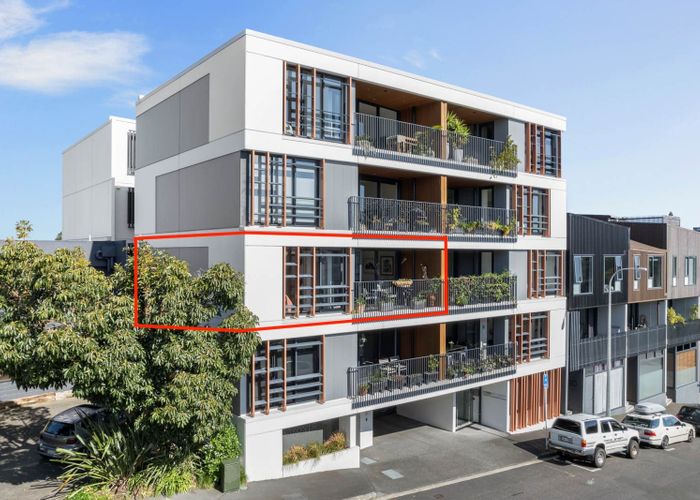  at 204/8 Central Road, Kingsland, Auckland