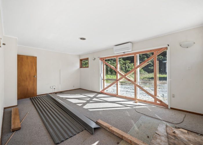  at 2523 State Highway 1, Kaiwaka, Kaipara, Northland