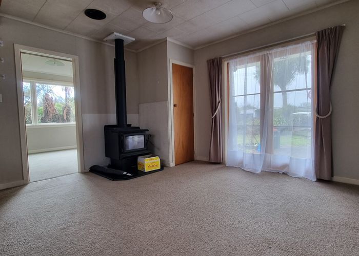  at 4 Hannah Road, Hannahs Bay, Rotorua