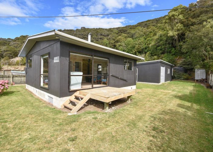  at 25 Riverside Road, Taieri Mouth, Clutha, Otago
