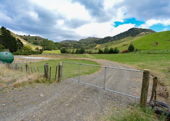  at 989 Ohurakura Road, Te Pohue