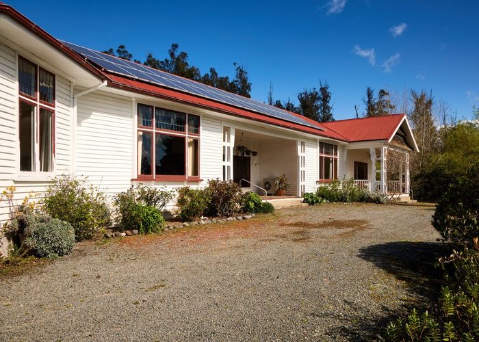  at 242 Sisters Road, Ferniehurst, Cheviot