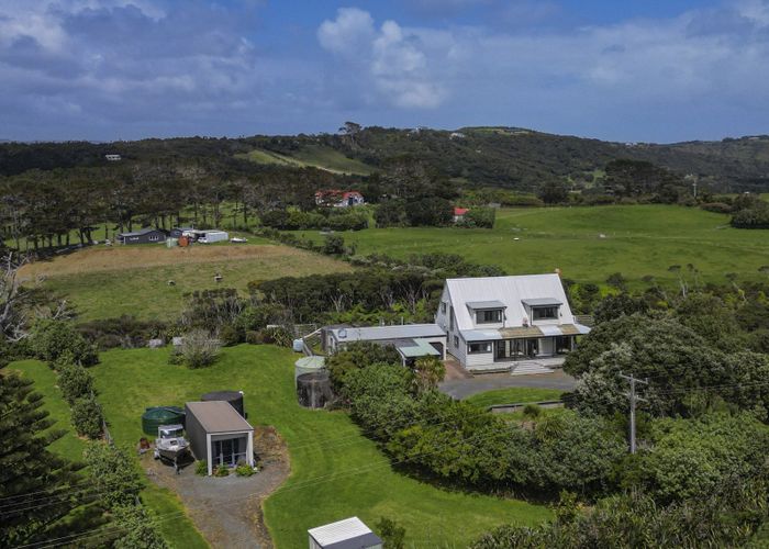  at 512 Oaia Road, Muriwai, Muriwai
