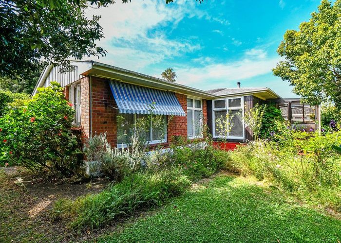  at 19 Blanes Road, Weymouth, Manukau City, Auckland