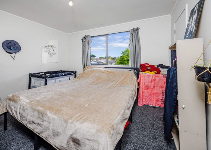  at 1/27 Silver Creek Road, Clendon Park, Manukau City, Auckland