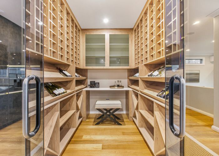  at 15 Greenbank Drive, Saint Johns, Auckland