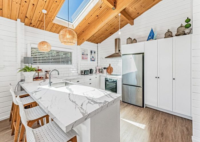  at 11 Swindells Road, Waikuku Beach, Waikuku Beach