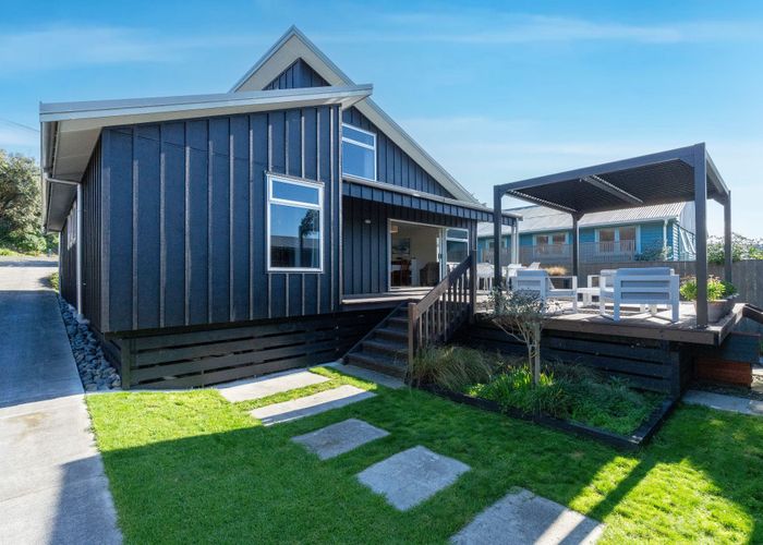  at 6 Kent Avenue, Waitarere Beach, Horowhenua, Manawatu / Whanganui