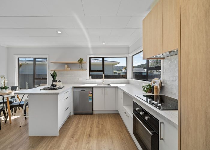  at 32 Donnelley Drive, Wainuiomata, Lower Hutt, Wellington