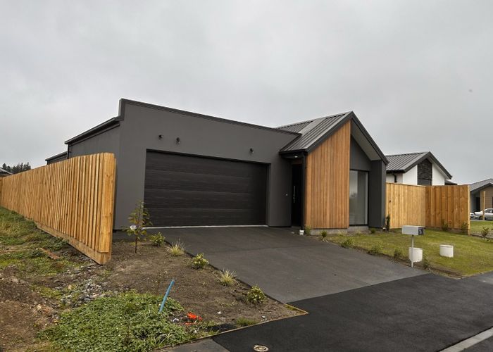  at 20  Borthwick street, Belfast, Christchurch City, Canterbury