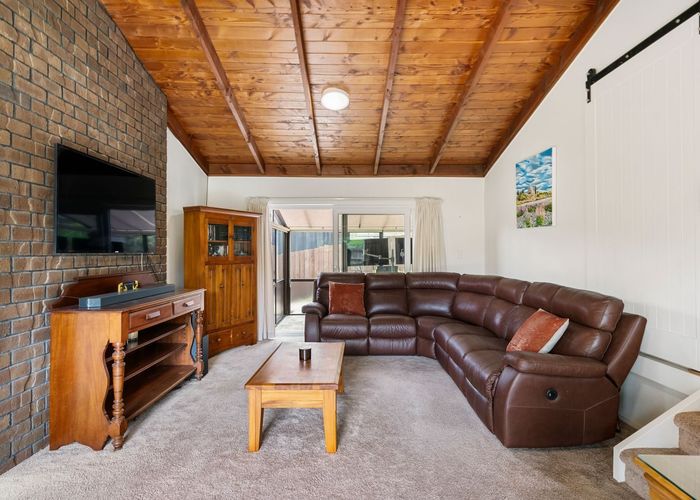  at 1 Sandiacre Way, Browns Bay, North Shore City, Auckland