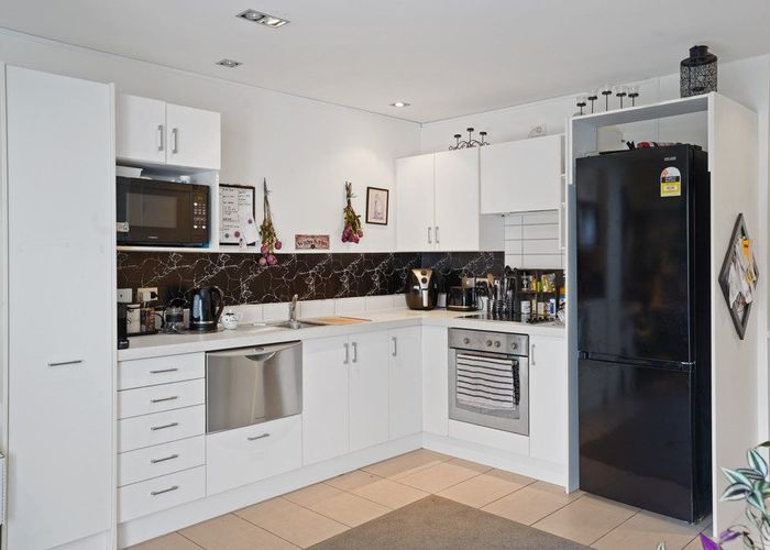  at 2/502 Hereford Street, Linwood, Christchurch