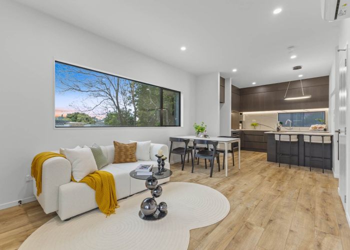  at 220 Pakuranga Road, Pakuranga Heights, Manukau City, Auckland